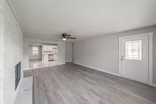 5569 Burton Ave, Fort Worth, TX 76119 - Photo 5