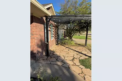 1006 Teresa Court, Granbury, TX 76048 - Photo 3