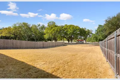 308 N Main Street, McGregor, TX 76657 - Photo 23