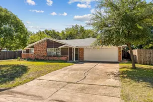 4629 Fawn Dr, Fort Worth, TX 76132 - Photo 3