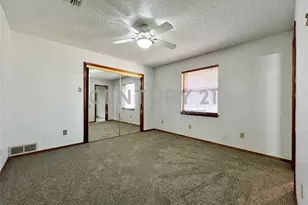 812 Newport Rd, Fort Worth, TX 76120 - Photo 17