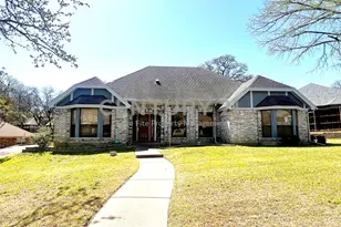 812 Newport Rd, Fort Worth, TX 76120 - Photo 1