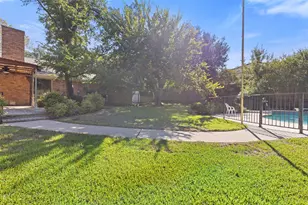 7010 S Janmar Dr, Dallas, TX 75230 - Photo 37