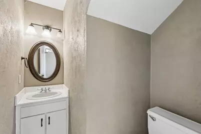 1806 Lakecrest Court, Carrollton, TX 75006 - Photo 19