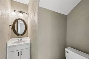 1806 Lakecrest Ct, Carrollton, TX 75006 - Photo 19