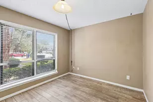 1806 Lakecrest Ct, Carrollton, TX 75006 - Photo 17