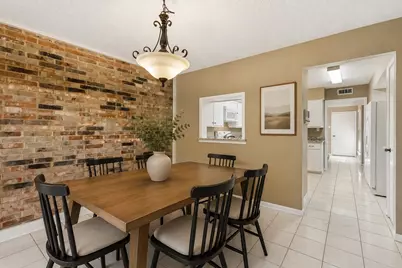 1806 Lakecrest Court, Carrollton, TX 75006 - Photo 9