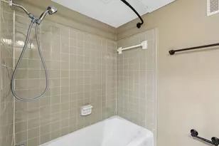 1806 Lakecrest Ct, Carrollton, TX 75006 - Photo 23