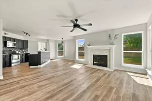 322 Ashley Oak Ln, Lake Dallas, TX 75065 - Photo 7