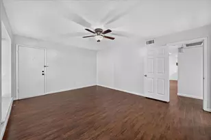 5043 Les Chateaux Dr, Dallas, TX 75235 - Photo 15