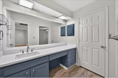 5043 Les Chateaux Drive #214, Dallas, TX 75235 - Photo 13