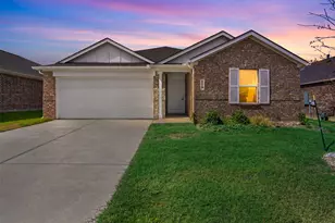 909 Cole St, Howe, TX 75459 - Photo 1