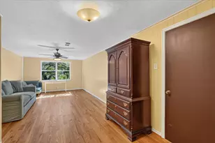 9584 Ash Creek Dr, Dallas, TX 75228 - Photo 11