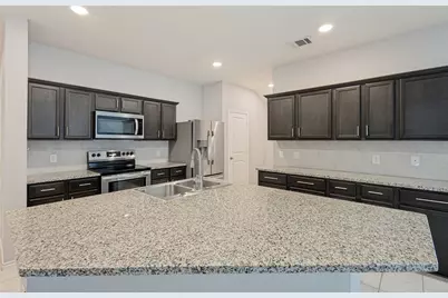 1113 Meadow Side Drive, Princeton, TX 75407 - Photo 7