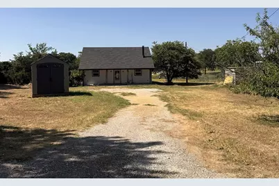 390 Private Road 4379, Decatur, TX 76234 - Photo 1
