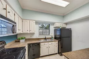 2835 Keller Springs Rd, Carrollton, TX 75006 - Photo 3