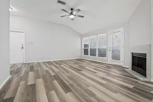 3174 Cross Creek Cir, Grand Prairie, TX 75052 - Photo 5