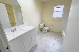 808 Warwick St, Bedford, TX 76022 - Photo 13