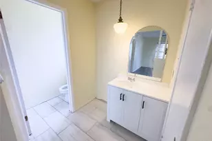 808 Warwick St, Bedford, TX 76022 - Photo 17