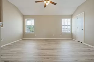 1308 Arbordale Ct, Lancaster, TX 75134 - Photo 31