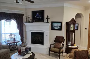 570 Harmony Cir, Weatherford, TX 76087 - Photo 11