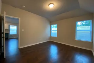 1304 E Magnolia Ave, Fort Worth, TX 76104 - Photo 11