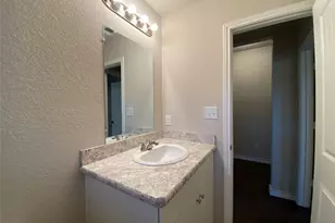 1304 E Magnolia Ave, Fort Worth, TX 76104 - Photo 19
