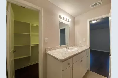1304 E Magnolia Avenue, Fort Worth, TX 76104 - Photo 17