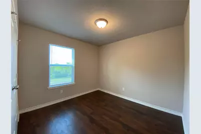 1304 E Magnolia Avenue, Fort Worth, TX 76104 - Photo 9