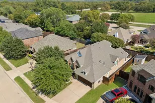 2403 Laguna Ln, Arlington, TX 76012 - Photo 31