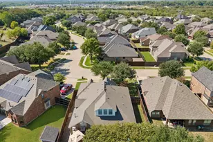 2403 Laguna Ln, Arlington, TX 76012 - Photo 33