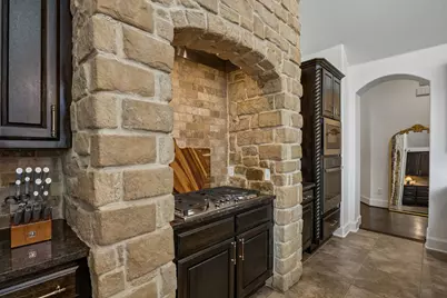 2403 Laguna Lane, Arlington, TX 76012 - Photo 15