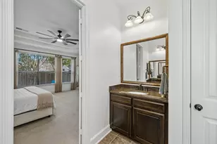 2403 Laguna Ln, Arlington, TX 76012 - Photo 23