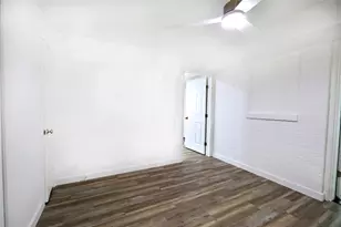 506 Lindsey St, Bowie, TX 76230 - Photo 23