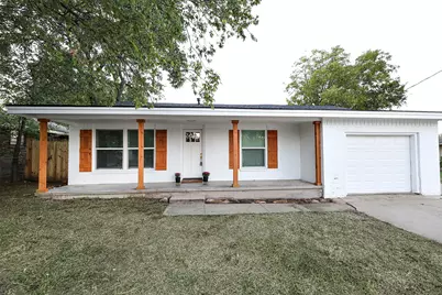 506 Lindsey Street, Bowie, TX 76230 - Photo 1