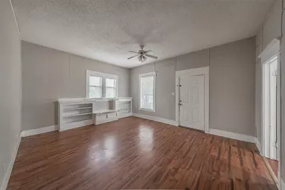 212 N Ruddell Street, Denton, TX 76205 - Photo 3