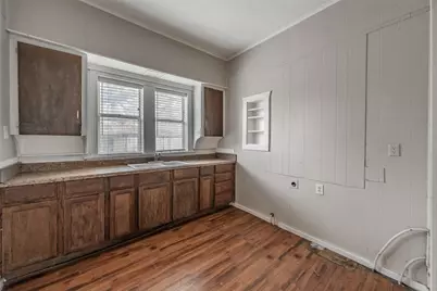 212 N Ruddell Street, Denton, TX 76205 - Photo 11