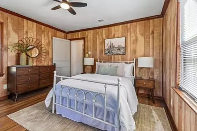 614 Marshalldell Avenue, Dallas, TX 75211 - Photo 21