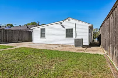 614 Marshalldell Avenue, Dallas, TX 75211 - Photo 39