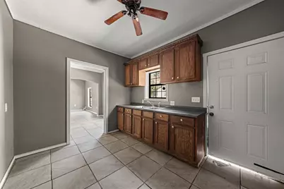404 Eddins Street, Marlin, TX 76661 - Photo 7