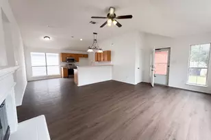 1033 Olivewood Ln, Fort Worth, TX 76140 - Photo 11