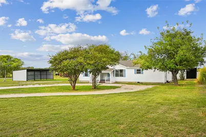 13384 Pruett Road, Krum, TX 76249 - Photo 31