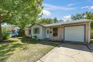 433 W Dorris Dr, Grand Prairie, TX 75051 - Photo 5