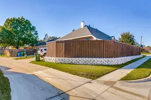 1600 Yellowstone Ave, Lewisville, TX 75077 - Photo 25