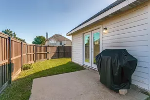 1600 Yellowstone Ave, Lewisville, TX 75077 - Photo 23