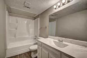 707 E Shady Grove Rd, Irving, TX 75060 - Photo 11