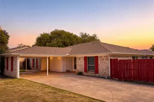 1800 Camelot Cove, Plano, TX 75074 - Photo 3
