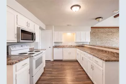 1800 Camelot Cove, Plano, TX 75074 - Photo 7