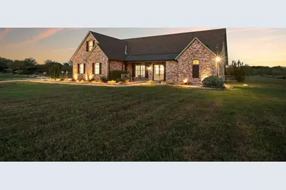 12621 Oak Grove Road S, Burleson, TX 76028 - Photo 1