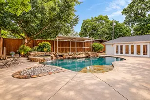 1813 Thomas Pl, Arlington, TX 76010 - Photo 19
